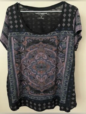 Lucky Brand Women’s Mandala Print T
Shirt Size 1X